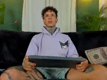 Chaturbate Live Sex of aron_ford