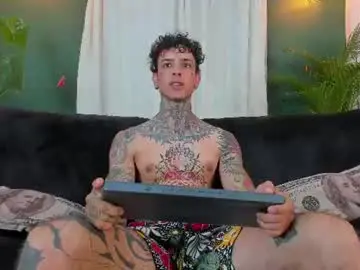 Chaturbate Free Porn Cam of aron_ford