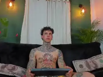 Chaturbate Free Porn Cam of aron_ford