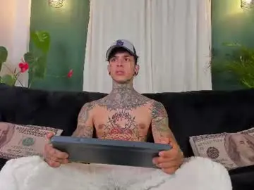 Chaturbate Best live sex cam show of aron_ford