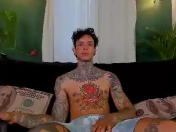 Chaturbate Live Porn of aron_ford