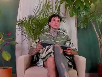 Chaturbate Nude Webcam of aron_ford