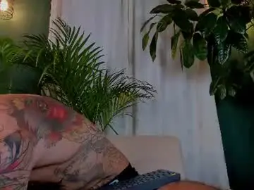 Chaturbate Watch Live Sex Cams of aron_ford