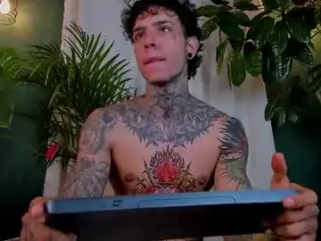 Chaturbate Live Sex of aron_ford