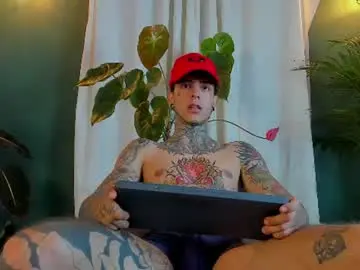 Chaturbate Live Sex of aron_ford