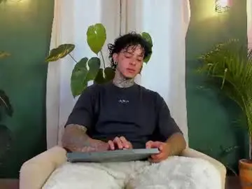 Chaturbate Live Sex of aron_ford