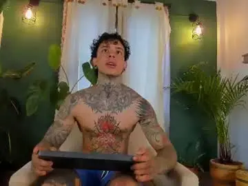 Chaturbate Best live sex cam show of aron_ford