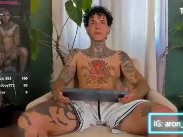 Chaturbate Sex Cam of aron_ford