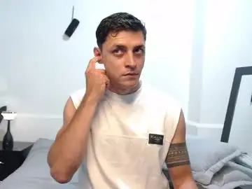 Chaturbate Sex Cam of frank_millers