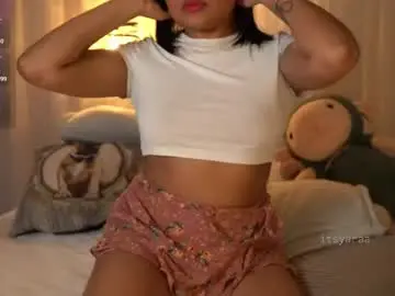 Chaturbate Sex Chat of itsyaraa