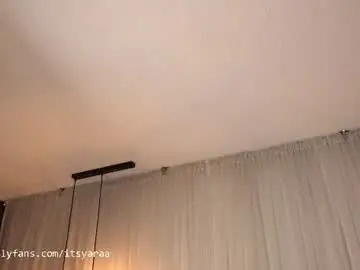 Chaturbate Sex Chat of itsyaraa