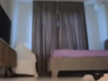 Chaturbate Live Sex Cam of lunajii