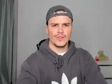 Chaturbate Free Porn Cam of xx_raul_xx_