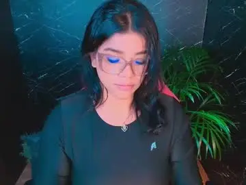 Chaturbate Free Porn Cam of ashleyy18__