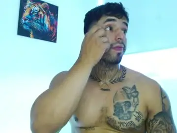 Chaturbate Live Porn of darius_phoenix