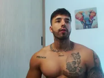 Chaturbate Live Sex Cam of darius_phoenix