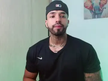 Chaturbate Live Porn of darius_phoenix