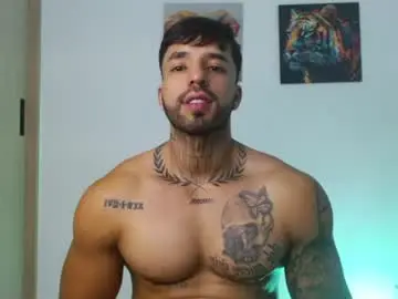 Chaturbate Nude Webcam of darius_phoenix