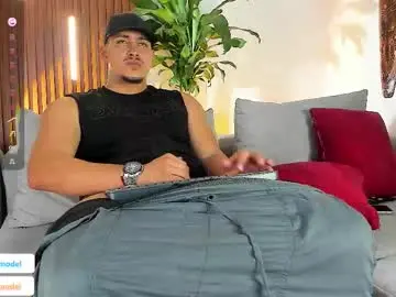 Chaturbate Live Porn of lucasanto_