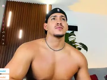 Chaturbate Live Sex Cam of lucasanto_