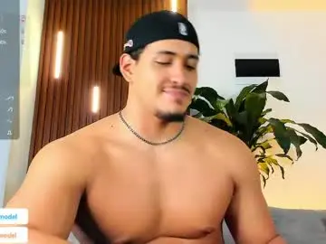 Chaturbate Free Porn Cam of lucasanto_