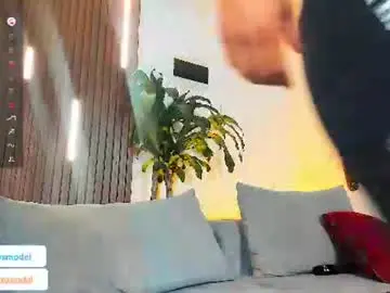 Chaturbate Live Porn of lucasanto_