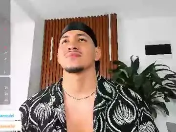 Chaturbate Free Porn Cam of lucasanto_