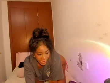 Chaturbate Live Sex Cam of sierra_violet