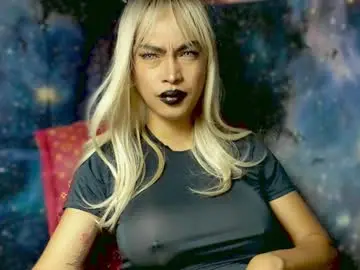 Chaturbate Live Sex Cam of sexylongcockbunny