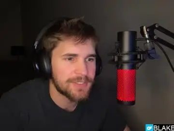 Chaturbate Live Sex Cam of blakemiles2