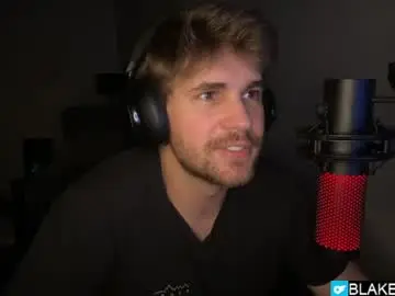 Chaturbate Nude Webcam of blakemiles2