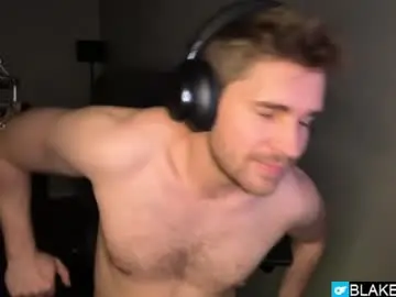 Chaturbate Free Live Porn of blakemiles2