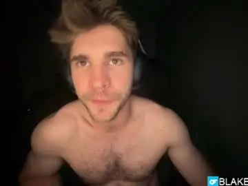 Chaturbate Live Sex Cam of blakemiles2
