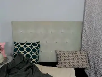Chaturbate Sex Chat of kristyflowers