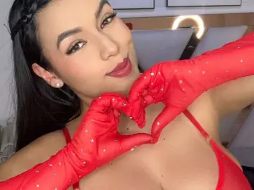 Cherry Live Sex Cam of liaasimonss