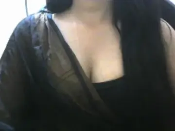 Dscgirls Adult Webcam of Hot_urvashi