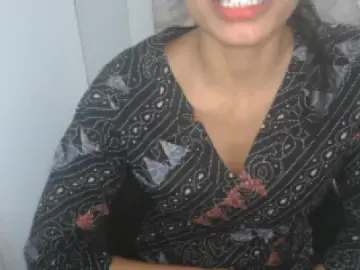 Dscgirls Free Porn Cam of Vinni_