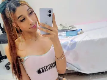 Imlive Nude Webcam of DanielaSlutt