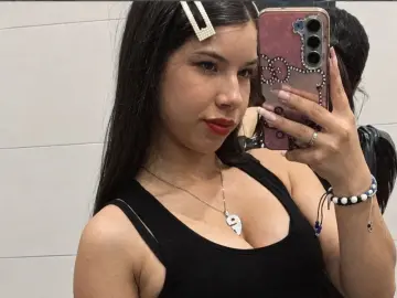 Imlive Free Live Porn of AylaKiss
