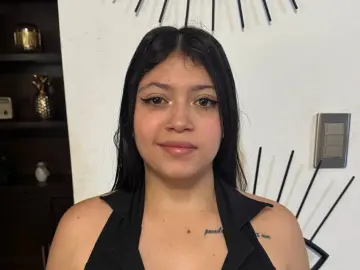 Imlive Watch Live Sex Cams of AndreaGomeez_