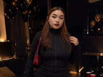 Imlive Live Sex Cam of CateRosseVSX