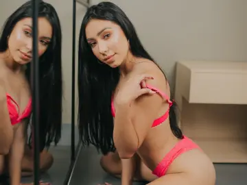 Imlive Sex Cam of LauraSquirter_