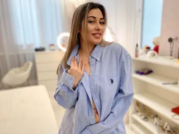 Imlive Free Live Porn of AmelieWess