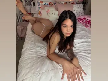 Imlive Free Porn Cam of Amili_rosey