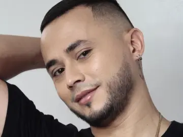 Imlive Sex Chat of SantiRugue