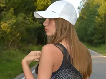 Imlive Free Live Porn of Cheryl_Backer