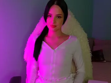 Imlive Free Porn Cam of Evelyna_Ray