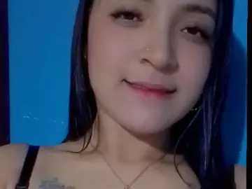 Imlive Nude Webcam of LexiWoods_