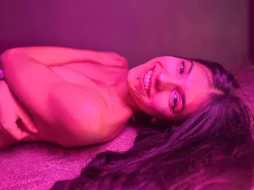 Imlive Free Porn Cam of LucyPurpleX