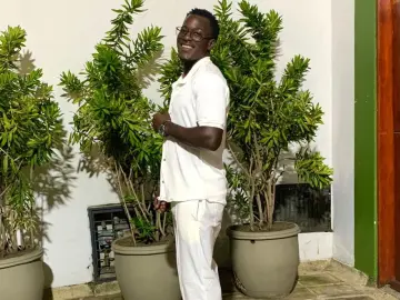 Imlive Live Sex Cam of Lowmay